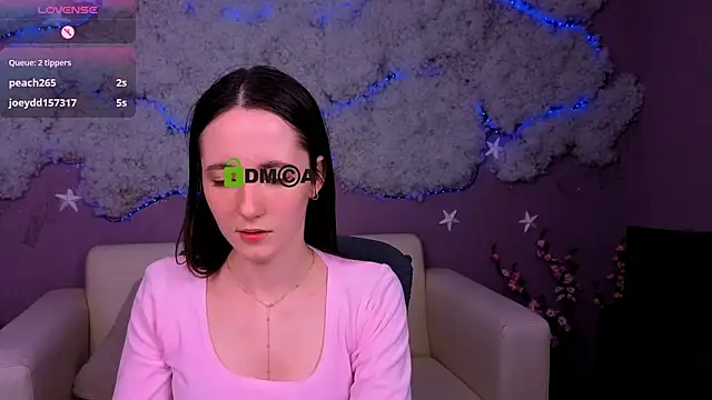 bella_dorn's Webcam Show