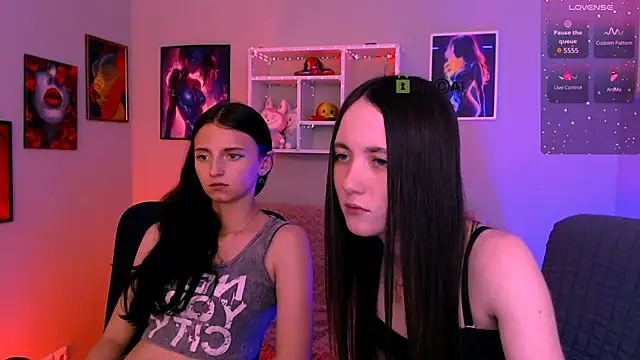 bella_dorn's Webcam Show