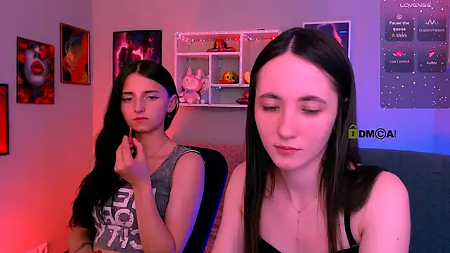 bella_dorn's Webcam Show