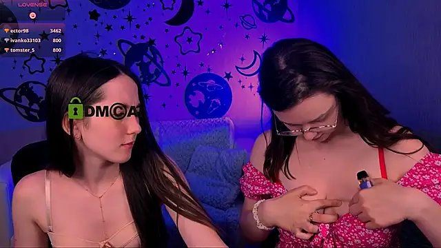 bella_dornn Webbikameraesitys