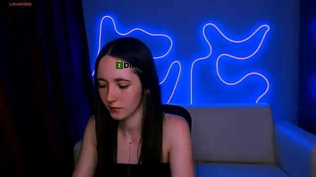 bella_dorn Chat XXX live