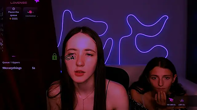 bella_dorn's Webcam Show