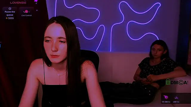 bella_dorn webcam show