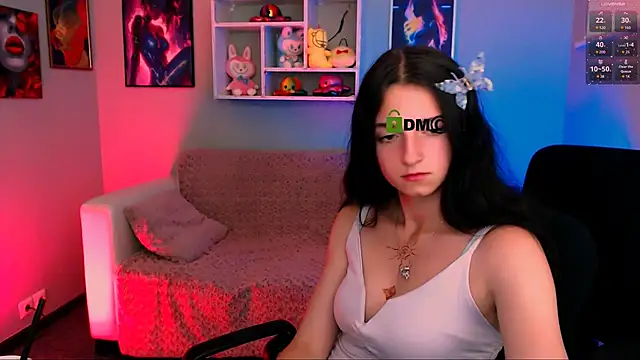 bella_dornn Webbikameraesitys