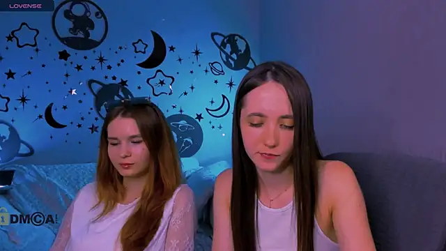 bella_dorn's Webcam Show