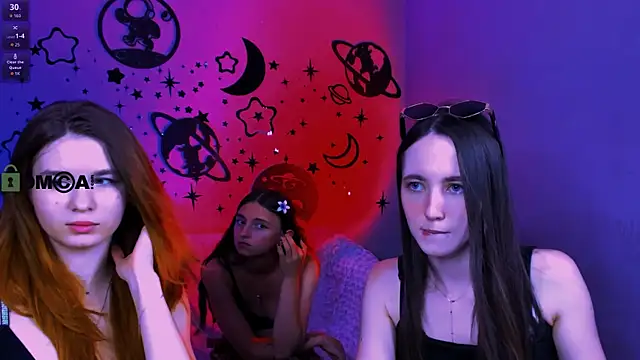 bella_dorn webcam show