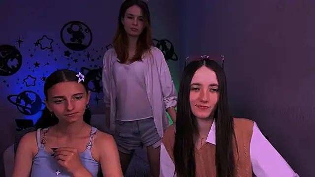 bella_dorn webcam show