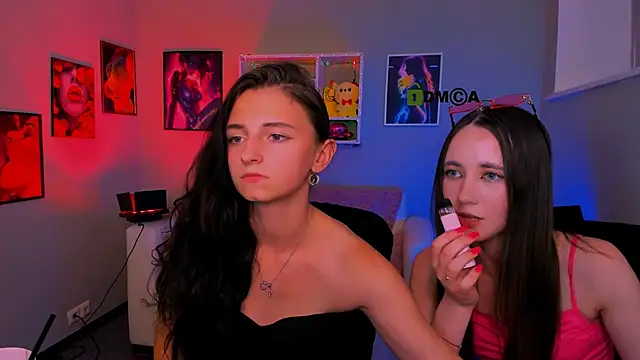 bella_dorn's Webcam Show