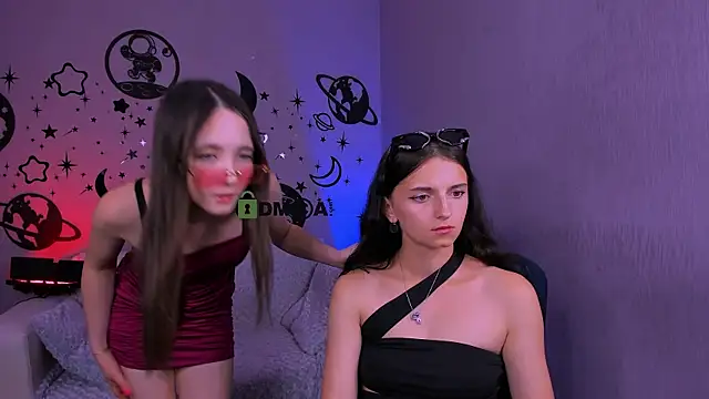 bella_dorn's Webcam Show