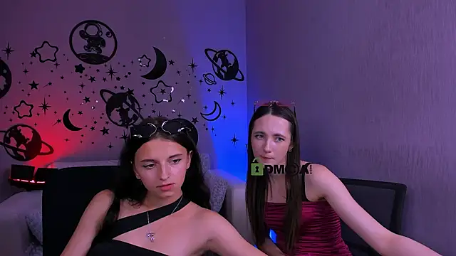 bella_dorn webcam show