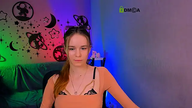 bella_dorn Show Webcam