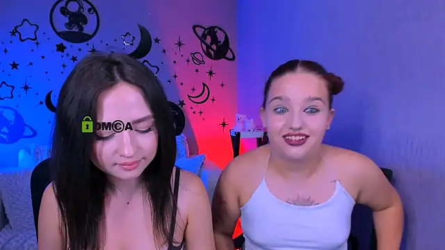 bella_dorn's Webcam Show