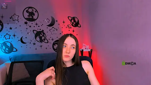 bella_dorn: διαδικτυακό σόου στην κάμερα
