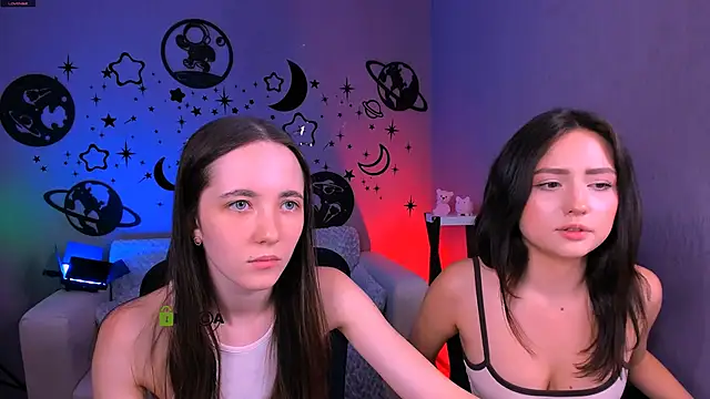 הופעת וובקאם של bella_dorn