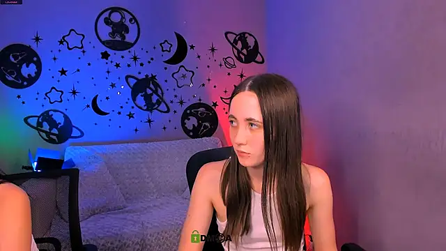 bella_dorn webcam show