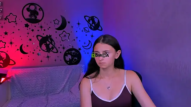 bella_dorn's Webcam Show