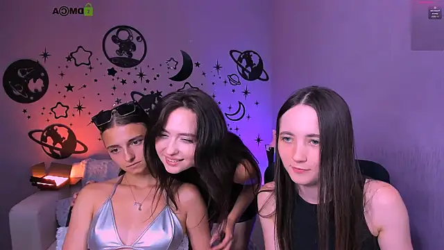 bella_dorn webcam show