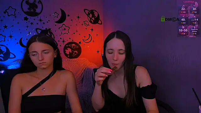 bella_dorn's Live Chat Room