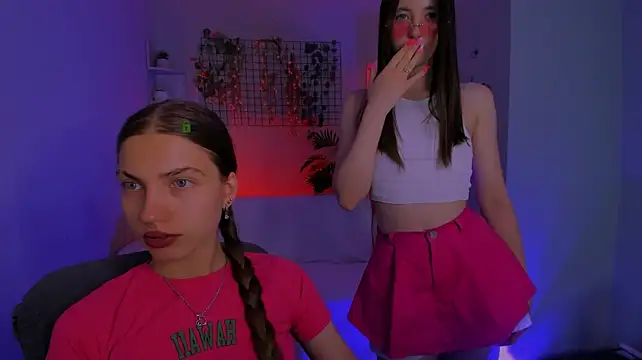 bella_dorn's Webcam Show