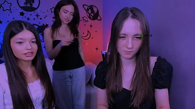 הופעת וובקאם של bella_dorn