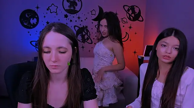 bella_dornn Webbikameraesitys