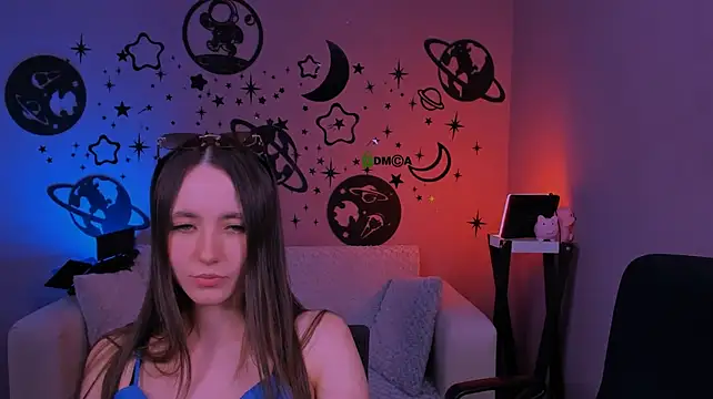 bella_dorn webcam show