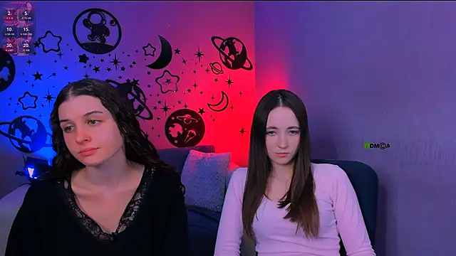 bella_dorn Show in webcam