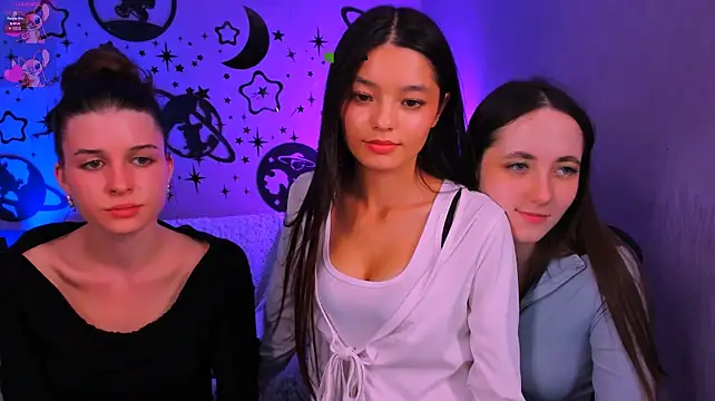 bella_dorn Шоу с уебкамера