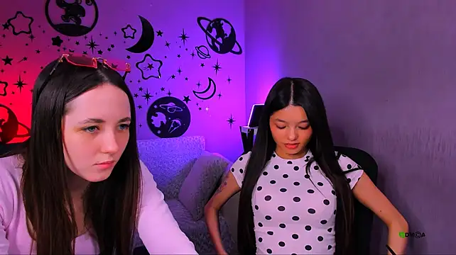 bella_dorn webcam show