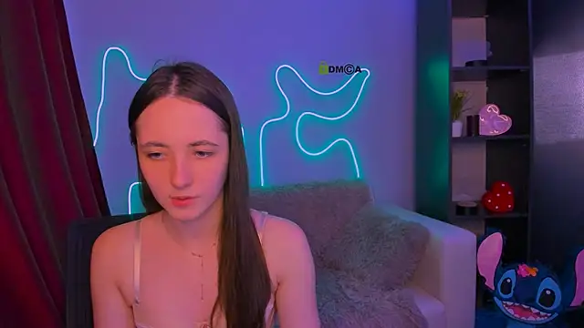 bella_dorn's Webcam Show