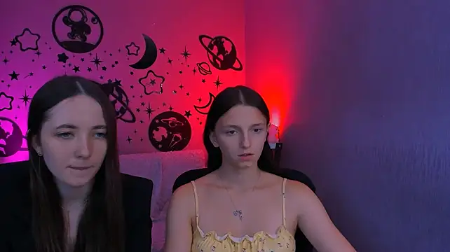 Pokazy przed kamerką – bella_dorn