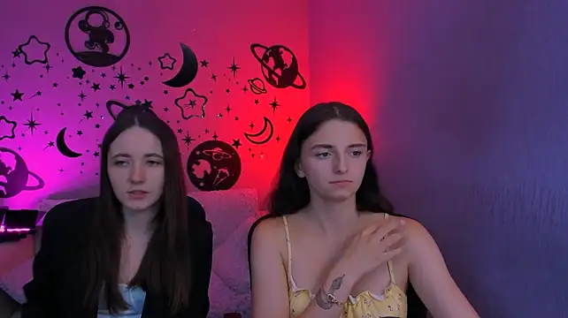 bella_dornn Webbikameraesitys