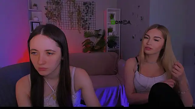 bella_dorn's Webcam Show