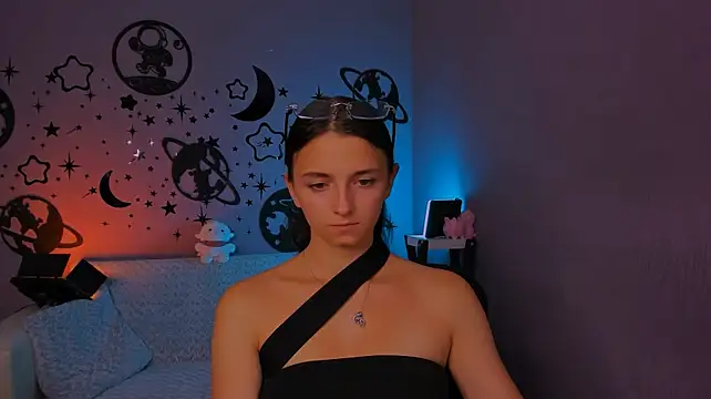 bella_dorn Webcam show