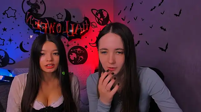 Pokazy przed kamerką – bella_dorn