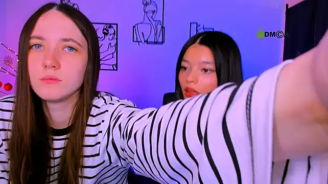 bella_dorn's Webcam Show