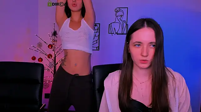 bella_dorn's Webcam Show