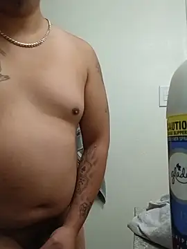 SoulfulLogania Show in webcam