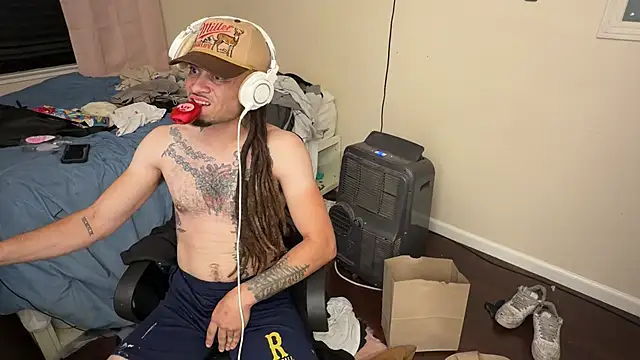 thxbxbydjxc Show in webcam