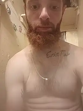 Show modela mikeybwchoe na web-kameri