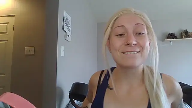 localdivinediva's Webcam Show