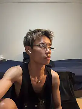 HORNY_RYU 网络视讯表演