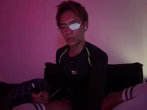 HORNY_RYU Show in webcam