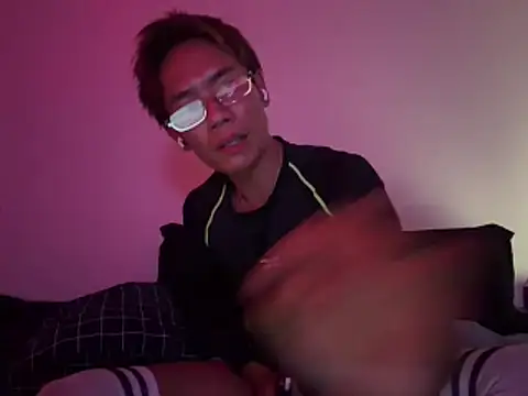 HORNY_RYU 网络视讯表演