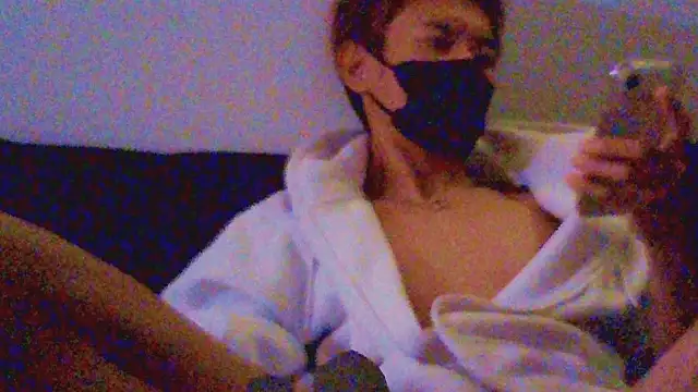 HORNY_RYUn Webbikameraesitys