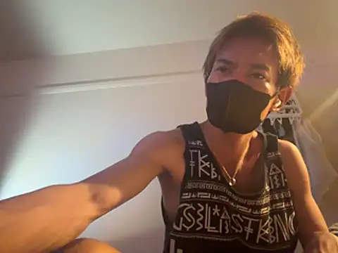HORNY_RYU 在線直播表演