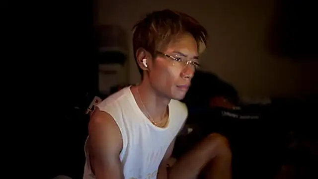 Pertunjukan Kamera Web HORNY_RYU