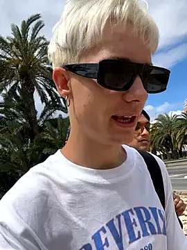 AlphaTwinks' Webcam Show