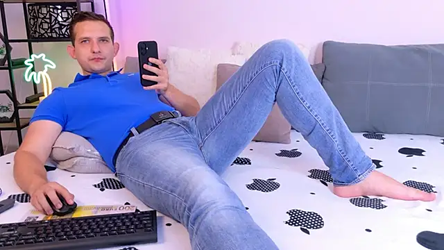 Show modela Jimmy_Doss na web-kameri