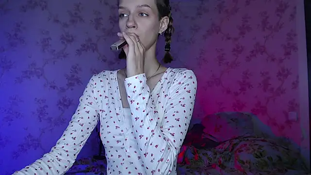 Chrissy_Joyful Chat XXX in diretta